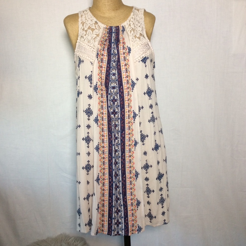 Taylor & Sage Sleeveless Cream Boho Lace Dress